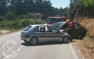 DOUS FERIDOS NUN ACCIDENTE NA PO-350 EN TABORDA-TOMIO
