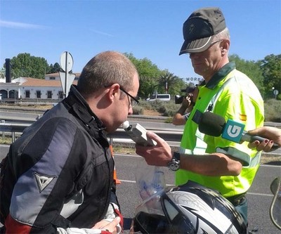 LA DGT INICIA UNA CAMPAA ESPECIAL DE VIGILANCIA DE CONSUMO DE ALCOHOL Y DROGAS ENTRE LOS CONDUCTORES 