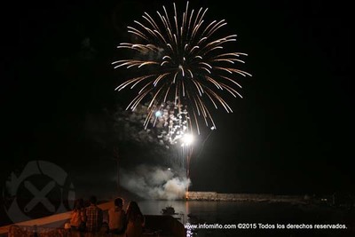 ESPECIAL - GRAN TIRADA DE FOGOS DE ARTIFICIO NAS FESTAS DA GUA 2015