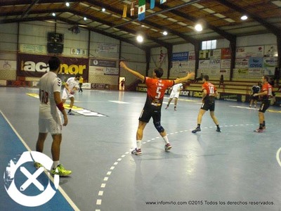 ESPECIAL - O ACANOR VENCE  SELECCIN URUGUAYA POR 35-24