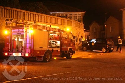 UNHA SADA DE VA SLDASE CON 3 FERIDOS NO ROSAL