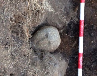 ACHDEGO DUNHA PEZA DE ESPECIAL VALOR NO POBOADO DE MERGELINA NA GUARDA