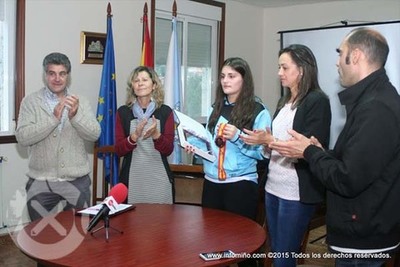 ESPECIAL - RECEPCIN  XOGADORA DE BALONMN MARTA POMBAL NO CONCELLO DE OIA