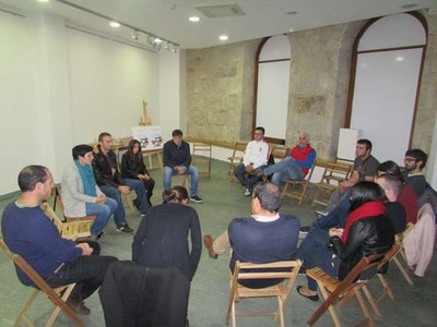 UNHA VINTENA DE PERSOAS PARTICIPAN EN -CONVERSAS COA XUVENTUDE- PARA DEBATER SOBRE O DEPORTE GUARDS