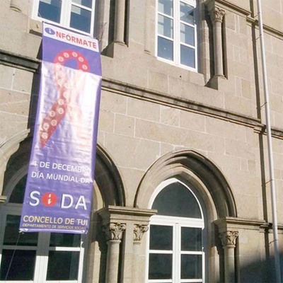 OS SERVIZOS SOCIAIS DO CONCELLO DE TUI SMANSE  CELEBRACIN DO DA DA SIDA CON DISTINTAS ACTIVIDADES