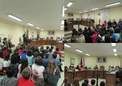A GUARDA CELEBRA UN PLENO INFANTIL PARA CONMEMORAR O DA DA CONSTITUCIN