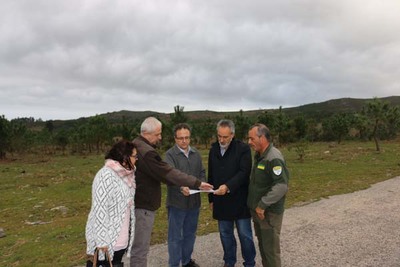 CORES TOURS COMPROBOU OS TRABALLOS DA COMUNIDADE DE MONTES DE VILADESUSO (OIA) DE CARA A PREVENCIN DE LUMES FORESTAIS 