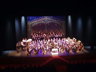 TUI PECHOU O 2015 CON MIS 5300 ESPECTADORES NO TEATRO MUNICIPAL 