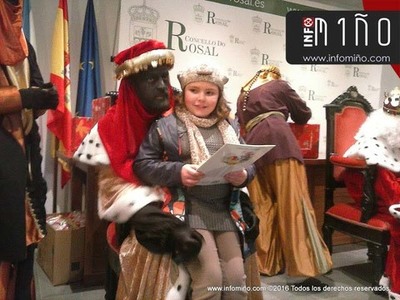 ESPECIAL - OS REIS MAGOS RECIBIRON A CENTOS DE NENOS NO ROSAL