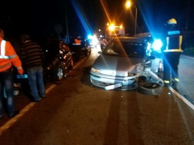VARIAS PERSOAS FERIDAS NUN ACCIDENTE MLTIPLE NA PO-552 EN TOMIO