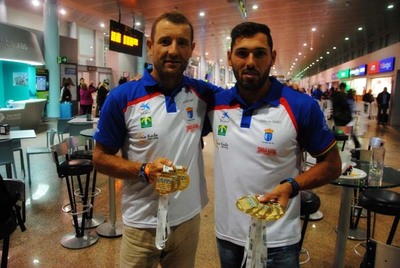 LLEGADA DE LOS PIRAGISTAS TUDENSES IVN ALONSO Y ALBERTO DAZ