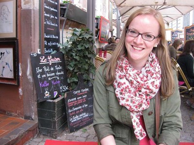 TOMIO RECIBE A ANJA MICHAELA HEINZ, VOLUNTARIA EUROPEA ESTUDANTA DA UNIVERSIDADE DE KEHL-ALEMAA