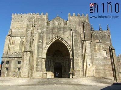 O XERENTE DO XACOBEO PRESENTA O LIBRO -LA CATEDRAL DE TUI DESDE SU PLAN DIRECTOR-