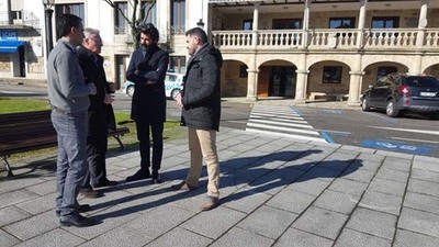 UXO BENTEZ ANUNCIA QUE A DEPUTACIN REALIZAR UN ESTUDO DE MOBILIDADE NO ROSAL PARA QUE O CONCELLO POIDA PEONALIZAR A PRAZA DO CALVARIO 