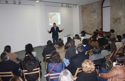 XITO DE PARTICIPACIN NA PRIMEIRA DAS CHARLAS DO CICLO -MANUAL DE INSTRUCINS PARA EDUCAR-