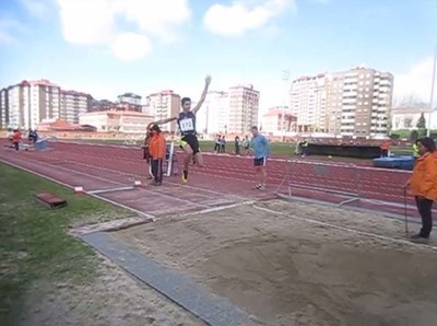 BUENA ACTUACIN DE JAVIER COSTAS EN EL TROFEO RECONQUISTA DE VIGO CON 2 MARCAS PERSONALES