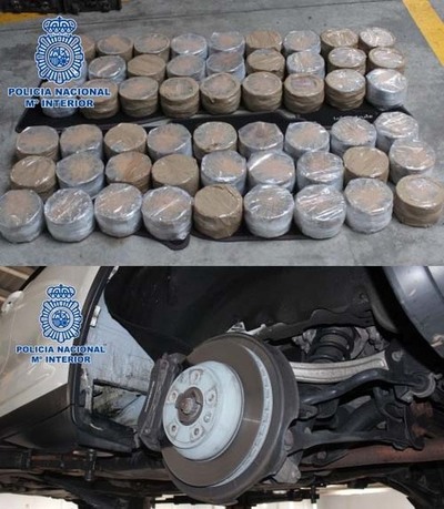 LA POLICA NACIONAL INTERVIENE EN TUI MS DE 56 KILOS DE HERONA OCULTOS EN LA CARROCERA DE UN VEHCULO