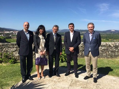 EMBAIXADOR DO JAPO VISITOU VALENA