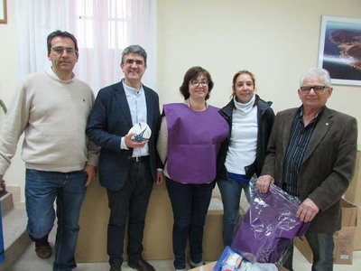 ACTO DE ENTREGA DA DOTACIN DE MATERIAL DEPORTIVO DA DEPUTACIN A CLUBS DA GUARDA