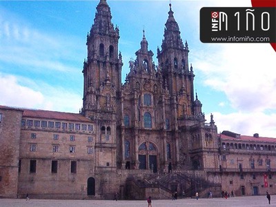 SENIORES CERVEIRENSES VISITAM SANTIAGO DE COMPOSTELA 