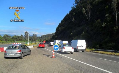 CAMPAA DE LA GUARDIA CIVIL DE TRFICO EN LA PROVINCIA DE PONTEVEDRA PARA CONTROLAR LAS FURGONETAS DE PAQUETERA Y REPARTO
