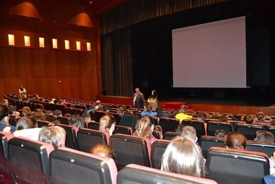 REMATA O PROGRAMA -O CINE NAS AULAS- NO QUE PARTICIPARON AO LONGO DO CURSO MIS 400 ALUMNOS DE PRIMARIA E SECUNDARIA