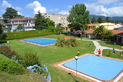 Convocado o proceso selectivo para a contratacin de sete persoas para as piscinas municipais de Tui
