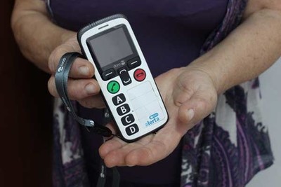 Autarquia de Cerveira atualiza Servio de Teleassistncia aderindo ao telemvel -True-Kare-