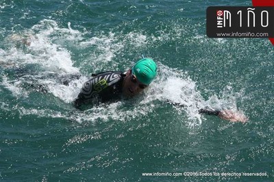 ESPECIAL - Alberto Gonzlez Martnez e Sara Ibaez Carrera, campins absolutos da XXI Travesa a nado do Porto de A Guarda