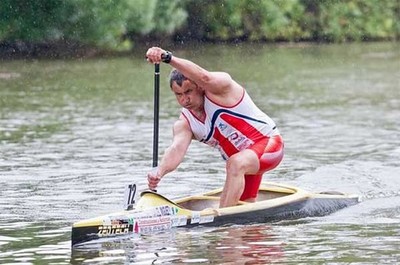 Enrique Mguez conquista las dos primeras medallas del Kayak Tudense en el mundial de maratn