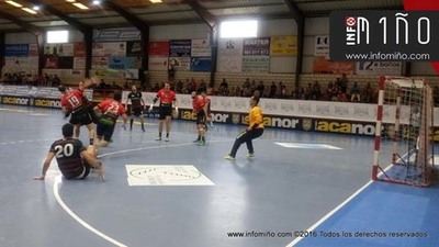 Especial - O Acanor Atl. Novs vence por 27-25  Embutidos Laln