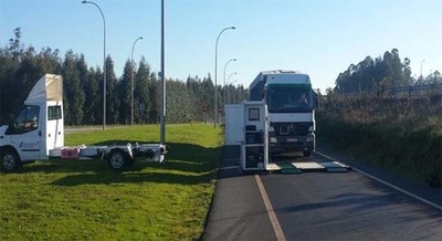 La DGT comienza a realizar inspecciones tcnicas en carretera a camiones, furgonetas y autobuses