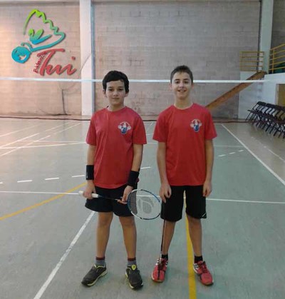 Integrantes del club Bdminton Tui participan este fin de semana en el Campeonato Gallego en A Corua
