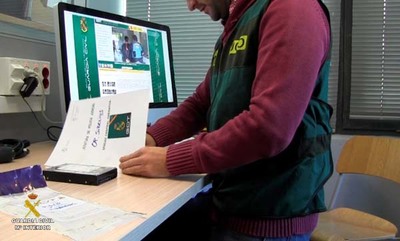 Desmantelada una organizacin  internacional que defraudaba a comercios online mediante tarjetas bancarias sustradas  