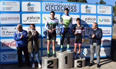 Nova vitria do ciclista Mario do CC O Rosal que o fae mis lder da Copa Galicia de Ciclocrss