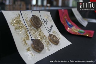 Especial - O Mercado de Tomi�o acolle unha exposici�n de Postais de Nadal