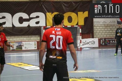 O Acanor Atl. Nov�s qu�dase sen Miguel Sio por unha lesi�n