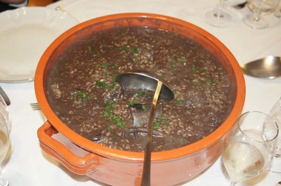 A Melhor Lampreia do Mundo  sua Espera em 26 Restaurantes de Valena