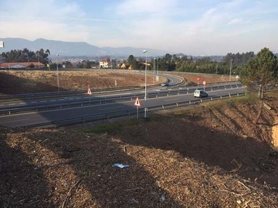 Tui inicia un programa de limpieza viaria en todo el municipio