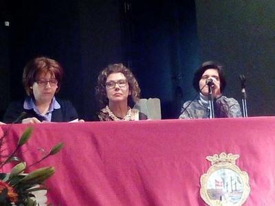 Gran xito en la presentacin del libro -Voz en el silencio lagrimas que sonren-  en A Guarda