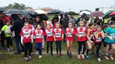 O equipo Alevn Feminino do CEIP de Guillarei proclamouse Campin Provincial de Campo a Travs