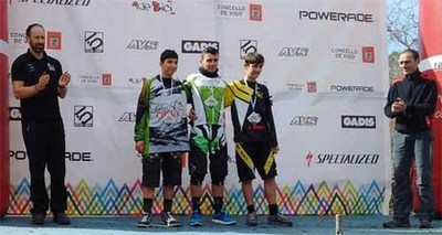 O ciclista rosaleiro Mario Fernndez comenza a nova tempada con vitoria