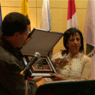ESPECIAL - ACIGU RECIBE EL ACCESIT NACIONAL DE CENTROS COMERCIALES ABIERTOS 2010