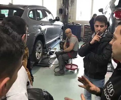 Alumnos do 2 Curso de Automocin do IES A Sangria realizaron unha viaxe a Xenebra