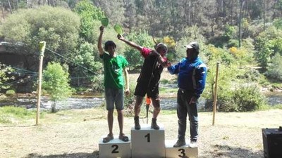 El piragismo Penedo gana la primera prueba de la liga gallega de promocin de slalom