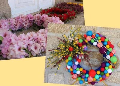 Centro histrico de Cerveira ornamentado com coroas de giestas e flores