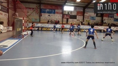 Especial- El Acanor Atl. Novs vence al Servi-Auto Bueu Atl. por 29-21