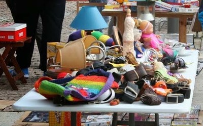 Rastrillo benfico en Tui a favor de la Asociacin de Ayuda a Nios Oncolgicos de Galicia