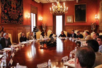 A mesa do Camio aproba o seu regulamento 