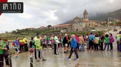Especial - Ms de un centenar de personas participaron en la Andaina del Camino de Santiago entre Oia y Baiona 